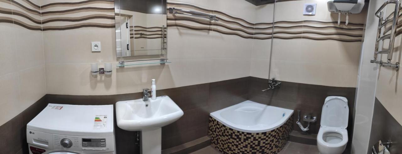1-Bedroom Apartment In The Very City Center Taşkent Dış mekan fotoğraf